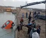 انزلقت سيارتها داخل ساقية.. أستاذة تنجو بأعجوبة من الموت نواحي سوق الأربعاء